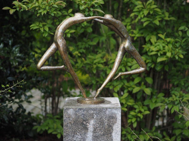 Bronzen beeld Abstract danspaar 49x69x15cm - Doika - Bronzen beeld - Doika - 5410807003664 - AN0366BR-HP