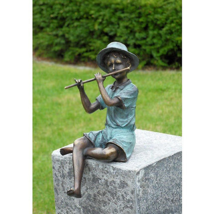 Bronzen beeld Jongen met fluit 20x10x12cm - Doika - Bronzen beeld - Doika - 5410807013410 - AN1341BRW-V