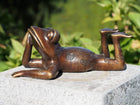 Bronzen beeld Liggende kikker klein 10x15x27cm - Doika - Bronzen beeld - Doika - 5410807611029 - BS61102