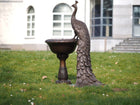 Bronzen beeld Pauw op vaas 143x85x105cm - Doika - Bronzen beeld - Doika - 5410807015018 - B1501