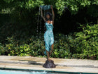 Bronzen beeld Staande Vrouw Fontein 150x35x35cm - Doika - Bronzen beeld - Doika - 5410807760604 - B76060