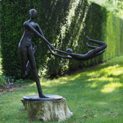 Bronzen beeld Swingend Danspaar 95x45x95cm - Doika - Bronzen beeld - Doika - 5410807586501 - B58650