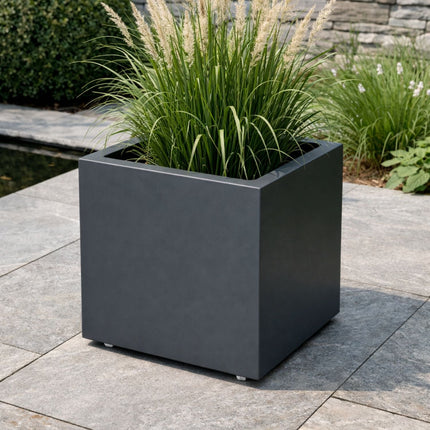 GARDRA Polyester plantenbak met wielen 40x40x40 cm - Zwartgrijs (RAL 7021) - Doika - Plantenbak - GARDRA -  - 