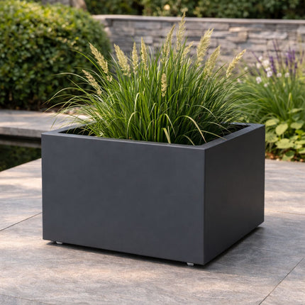 GARDRA Polyester plantenbak met wielen 80x80x60 cm - Zwartgrijs (RAL 7021) - Doika - Plantenbak - GARDRA -  - 