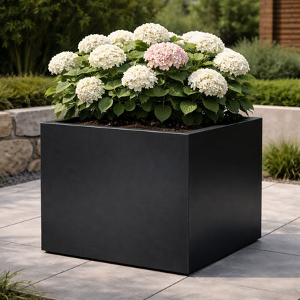 Vierkante aluminium plantenbak 80x80x80 cm - Gitzwart (RAL 9005) - Doika - Plantenbak - Geroba -  - Quadrus5